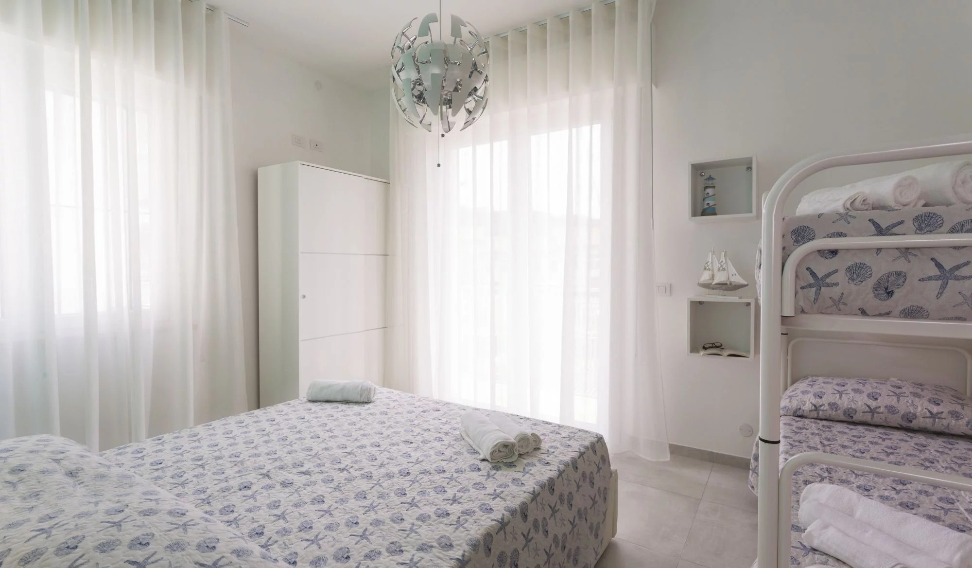 media.slide1_trilocalestandard_appartamentilevelecervia